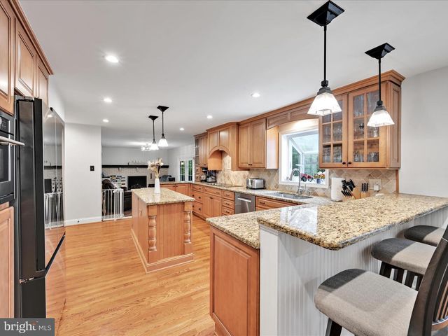 107 CRESTSIDE WAY, Malvern, PA 19355