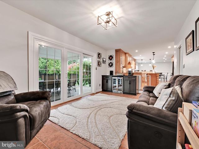 107 CRESTSIDE WAY, Malvern, PA 19355