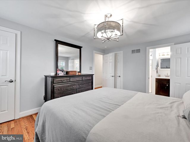 107 CRESTSIDE WAY, Malvern, PA 19355