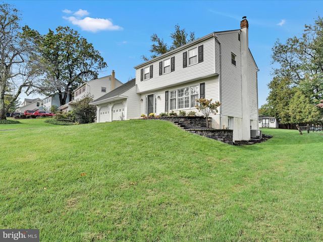 107 CRESTSIDE WAY, Malvern, PA 19355