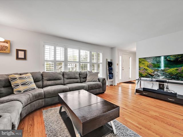 107 CRESTSIDE WAY, Malvern, PA 19355