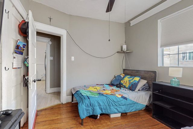 212 Sycamore Street NE, Albuquerque, NM 87106