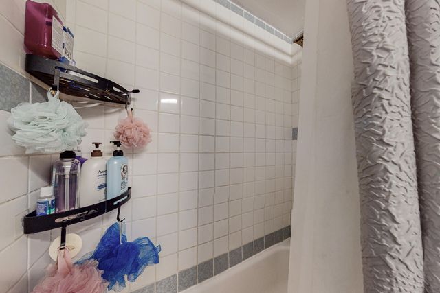 212 Sycamore Street NE, Albuquerque, NM 87106