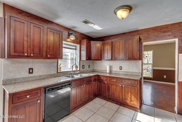 508 Pawnee Way, Madison, MS 39110