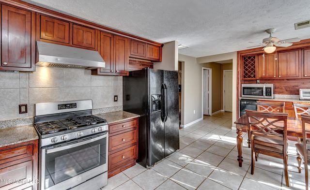 508 Pawnee Way, Madison, MS 39110