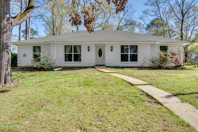 508 Pawnee Way, Madison, MS 39110