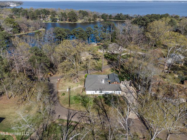 508 Pawnee Way, Madison, MS 39110