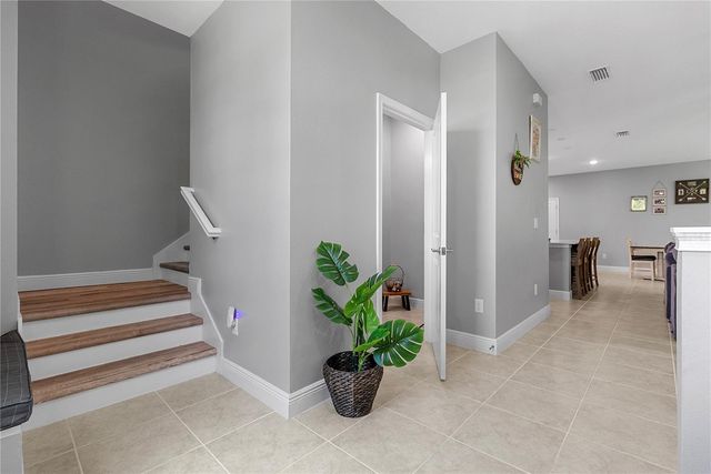 3919 KNOTTY PINE STREET, St Cloud, FL 34772