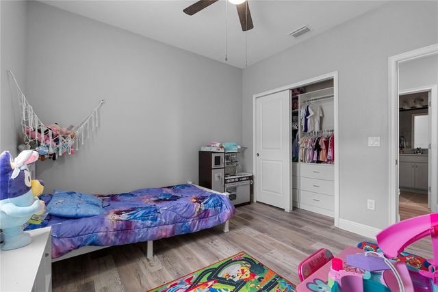 3919 KNOTTY PINE STREET, St Cloud, FL 34772