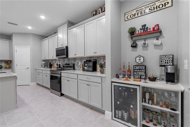 3919 KNOTTY PINE STREET, St Cloud, FL 34772