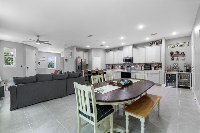 3919 KNOTTY PINE STREET, St Cloud, FL 34772