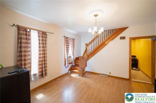 56 17th Street, Easton, PA 18042