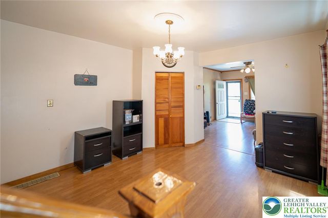 56 17th Street, Easton, PA 18042