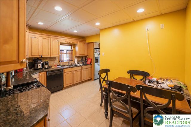 56 17th Street, Easton, PA 18042