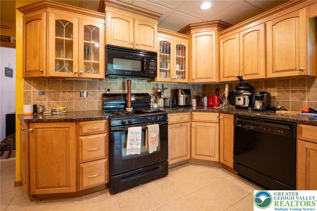 56 17th Street, Easton, PA 18042
