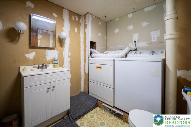 56 17th Street, Easton, PA 18042