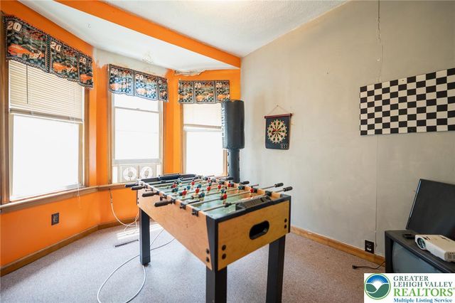 56 17th Street, Easton, PA 18042