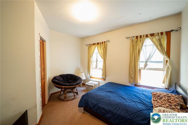 56 17th Street, Easton, PA 18042