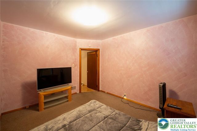 56 17th Street, Easton, PA 18042