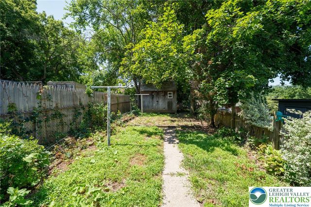 56 17th Street, Easton, PA 18042