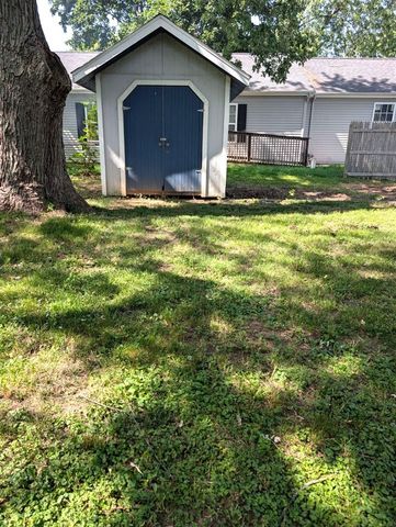 918 Wayne Street, Jackson, MI 49202