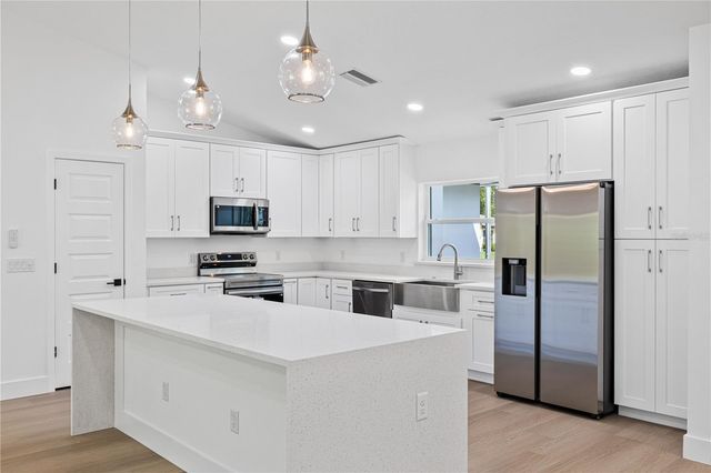 2812 W GASPAR DRIVE, Citrus Springs, FL 34433
