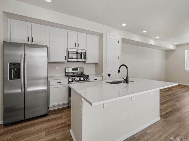 22866 E Tufts Place A, Aurora, CO 80015