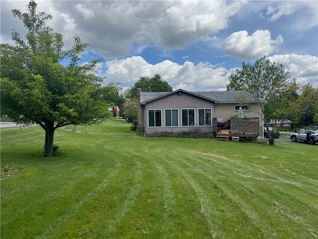 200 North Dr, Center Twp, PA 16001