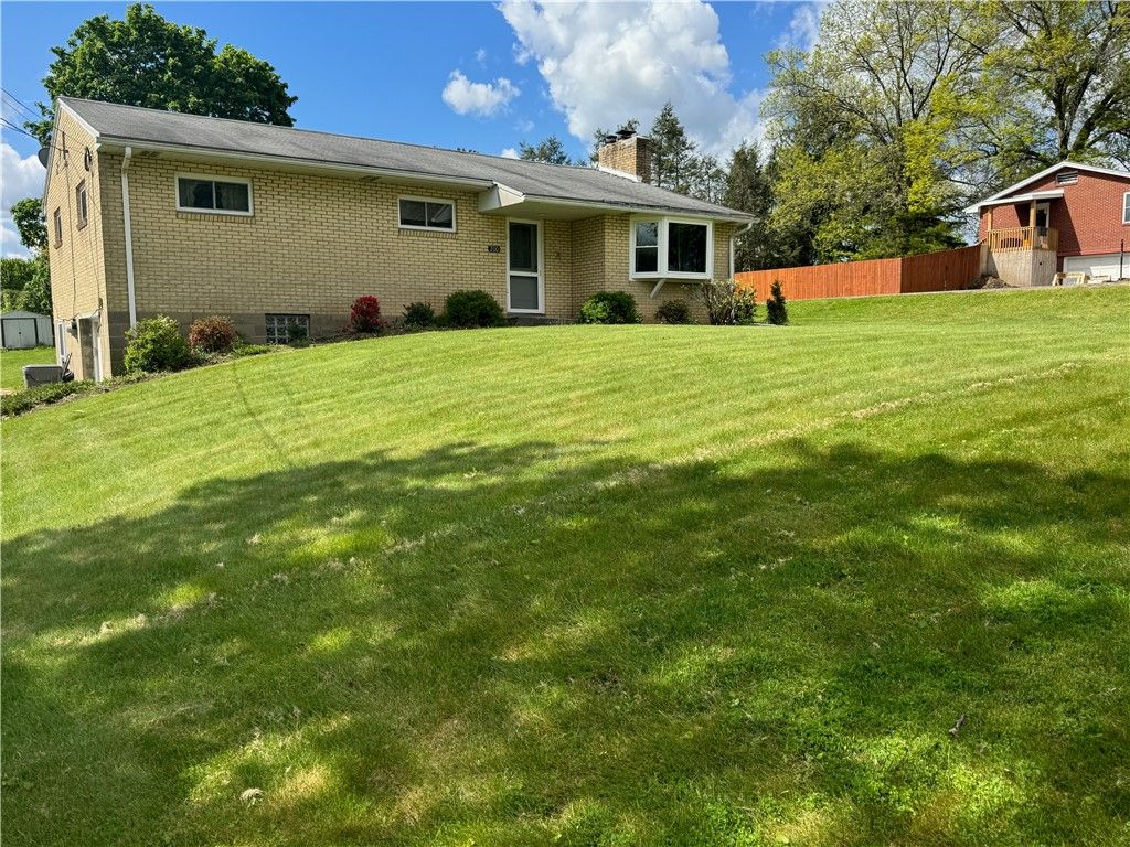 200 North Dr, Center Twp, PA 16001