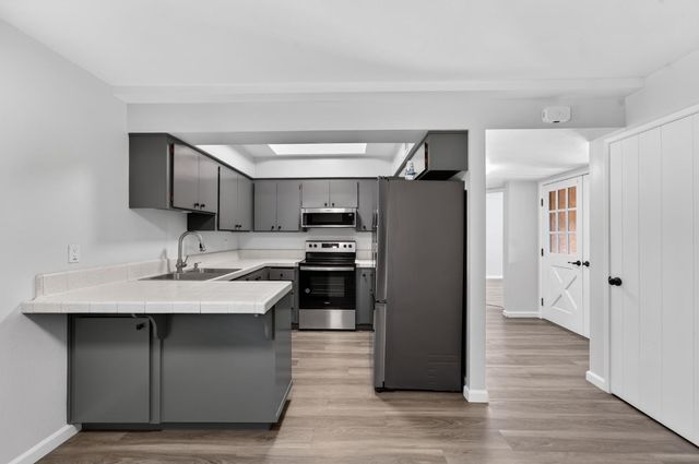 6626 50th St, Sacramento, CA 95823