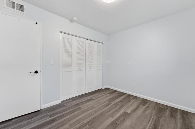 6626 50th St, Sacramento, CA 95823