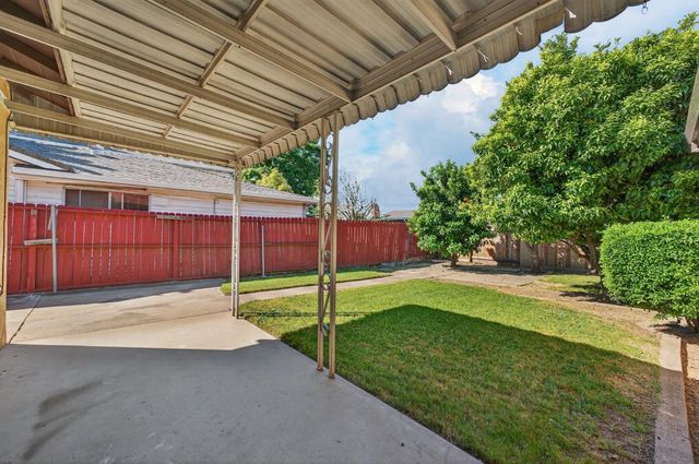 6626 50th St, Sacramento, CA 95823