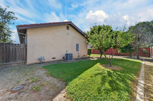 6626 50th St, Sacramento, CA 95823