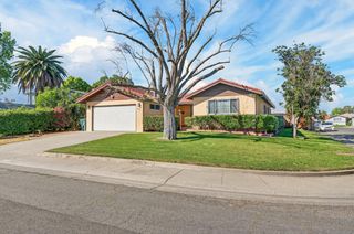 6626 50th St, Sacramento, CA 95823