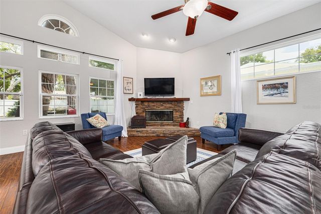 901 VIRGINIA AVENUE, Tarpon Springs, FL 34689