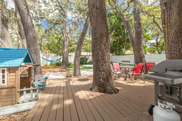 901 VIRGINIA AVENUE, Tarpon Springs, FL 34689