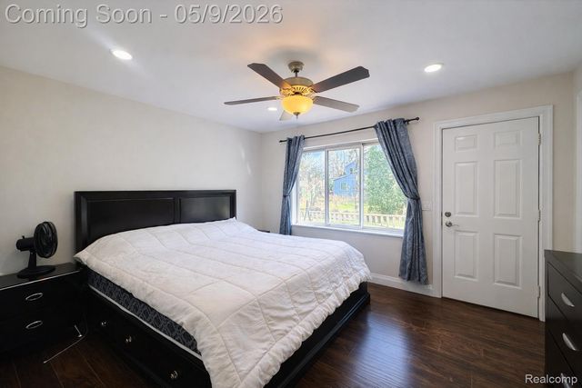 37209 Curwood Drive, Sterling Heights, MI 48310
