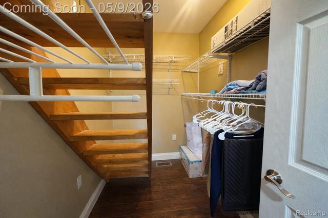37209 Curwood Drive, Sterling Heights, MI 48310