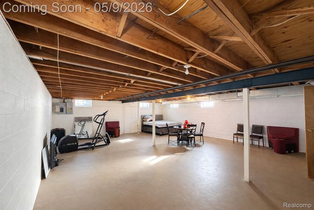 37209 Curwood Drive, Sterling Heights, MI 48310