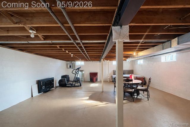 37209 Curwood Drive, Sterling Heights, MI 48310