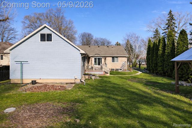 37209 Curwood Drive, Sterling Heights, MI 48310