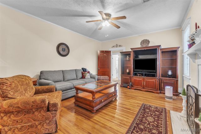 808 W Tallassee Street, Wetumpka, AL 36092