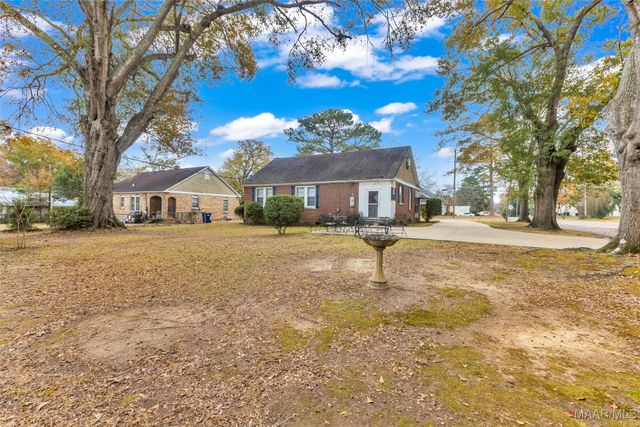 808 W Tallassee Street, Wetumpka, AL 36092