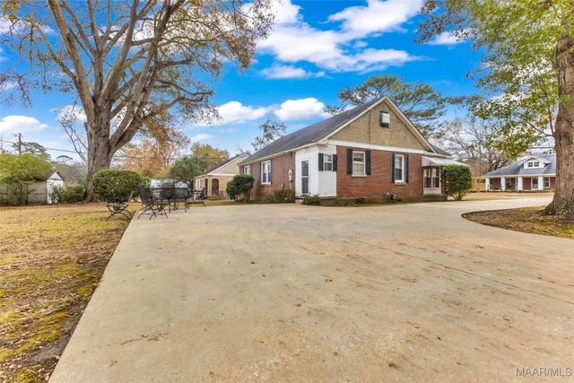 808 W Tallassee Street, Wetumpka, AL 36092
