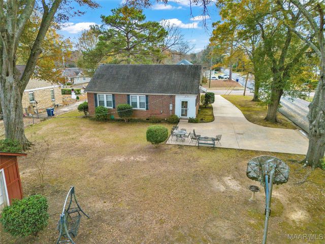 808 W Tallassee Street, Wetumpka, AL 36092