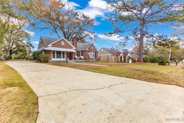 808 W Tallassee Street, Wetumpka, AL 36092