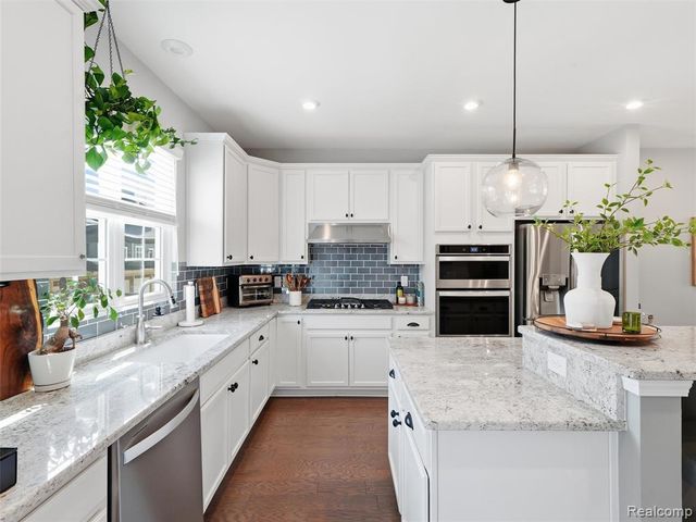 227 N Sydney Court, Plymouth, MI 48170