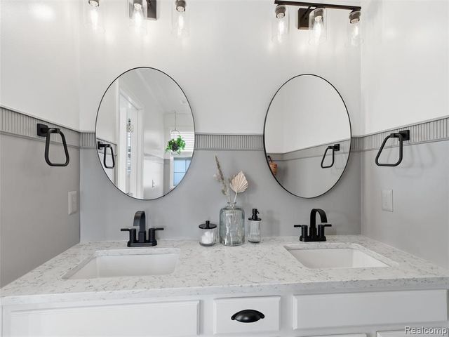 227 N Sydney Court, Plymouth, MI 48170