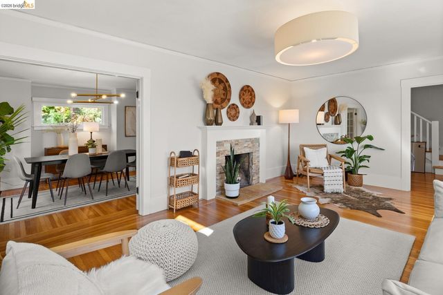 2031 Los Angeles Ave, Berkeley, CA 94707