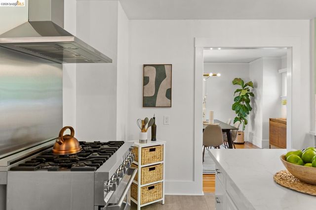 2031 Los Angeles Ave, Berkeley, CA 94707